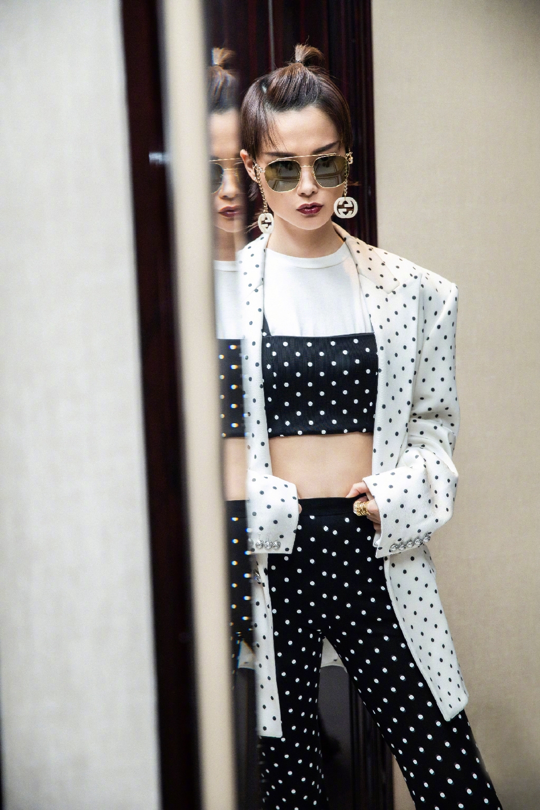 简约风黑白穿搭,简约风格看起来高级穿搭