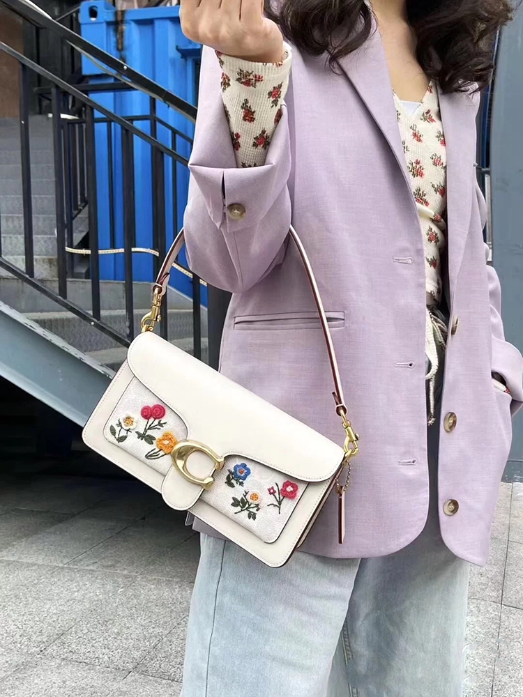 现在还买蔻驰吗,为啥那么多人买蔻驰