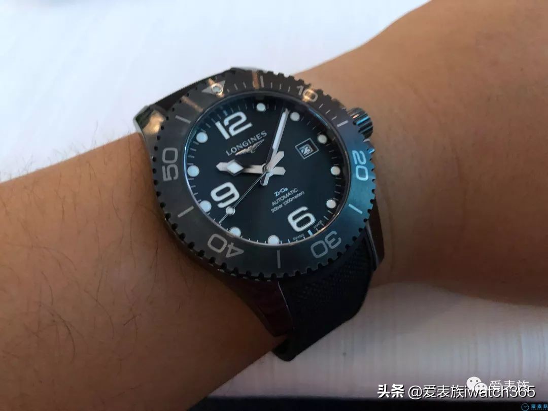 浪琴康卡斯二手陶瓷全黑,高档商务男表黑科技全陶瓷表