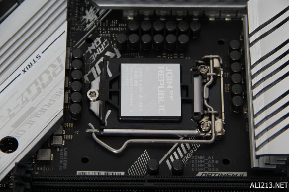 华硕rog主板strixz490,华硕rog吹雪主板z490