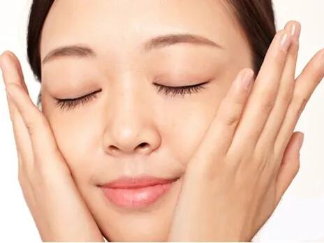 护肤品刚开始用很好后面过敏了,护肤品用着用着效果越来越不明显