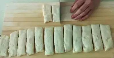 炸油条的小苏打就是食用碱吗,小苏打和食用碱和面能炸油条吗