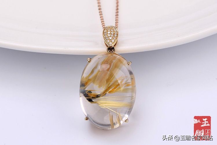 水晶吊坠最简单的款式,水晶吊坠放哪里比较好