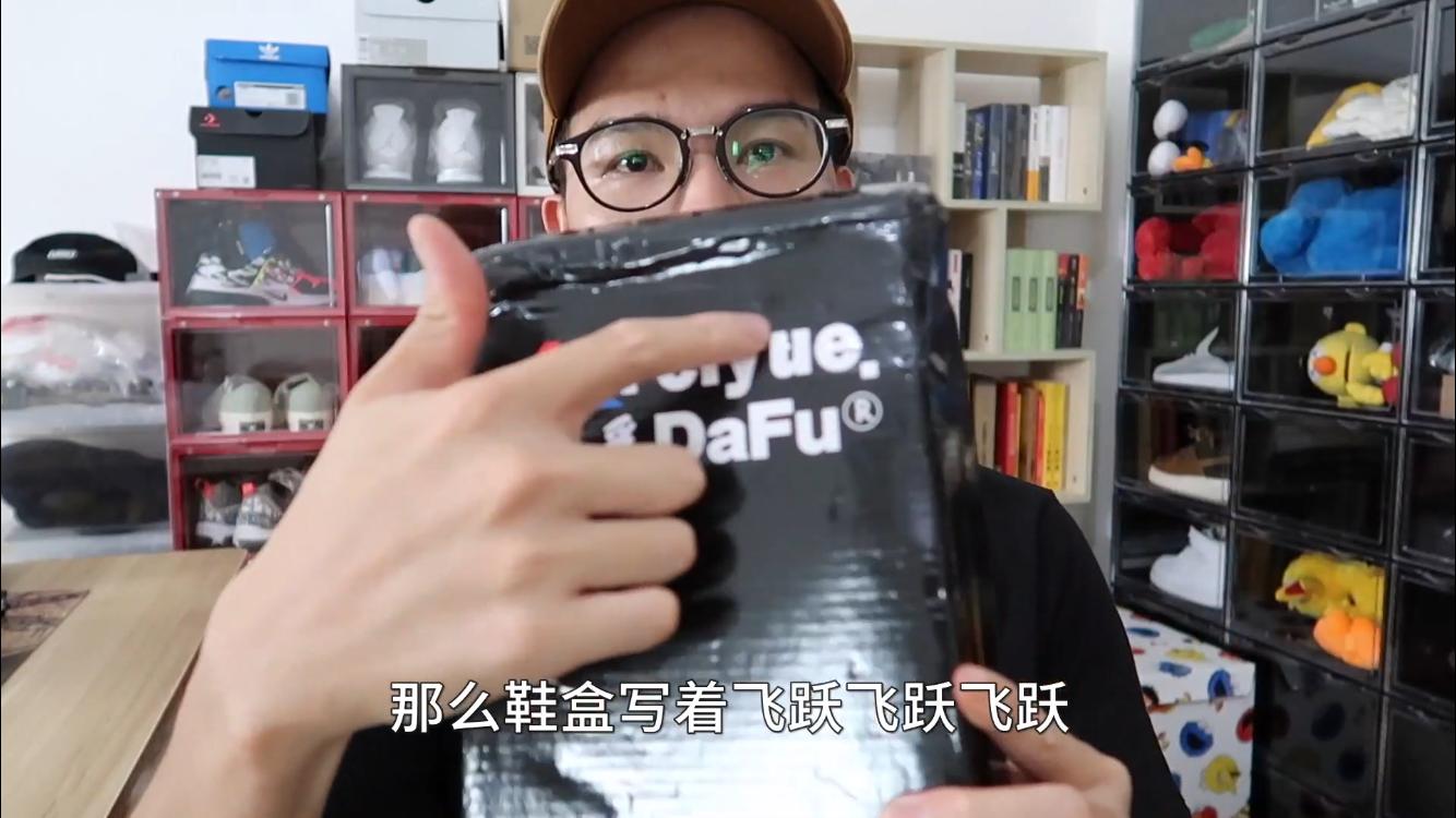 100块钱买到的夏季小白鞋,比Yeezy更舒适更好看