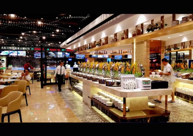 东莞西湖乐园恒温游泳馆,东莞水立方游玩