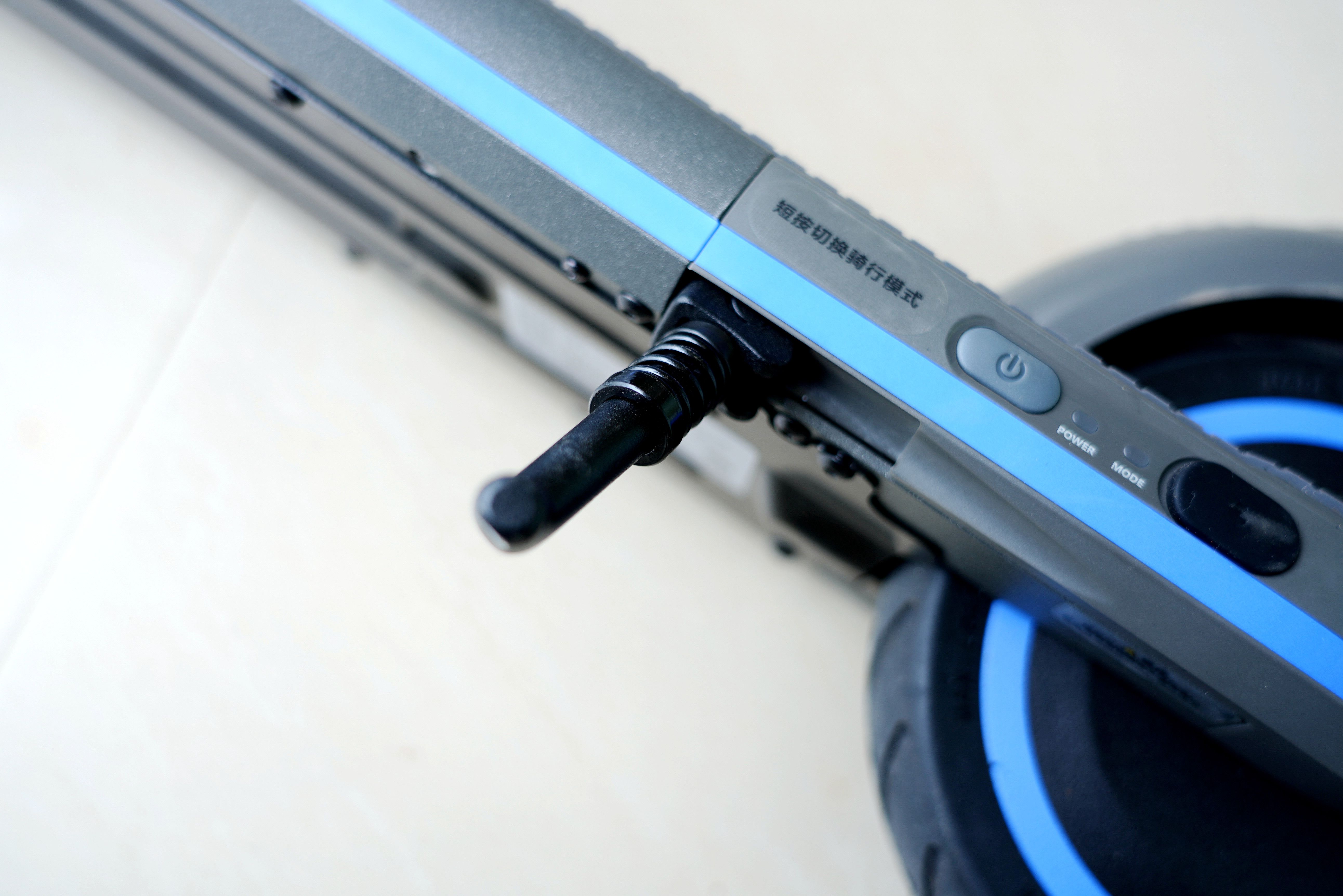 很不简单的玩具,九号儿童电动滑板车e10如何折叠