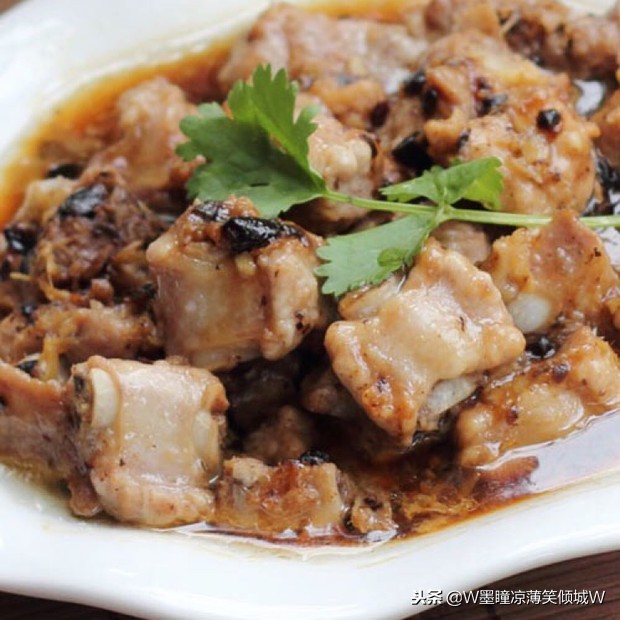 大厨阿斗豉汁蒸排骨,顺德蒜蓉豉汁蒸排骨
