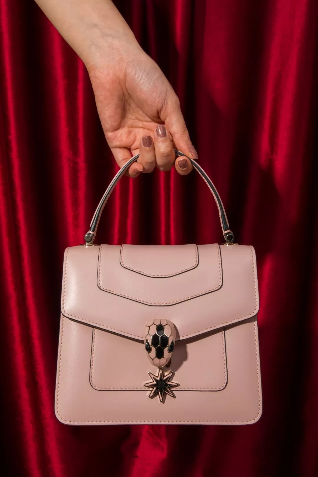 大牌圣诞限定专柜,圣诞限定值得购吗