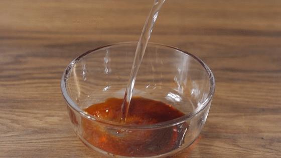 烤蒜蓉粉丝扇贝的做法视频教程,锡纸蒜蓉粉丝烤扇贝烤箱的做法