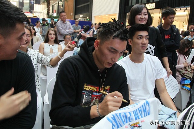 *疆新**应打造至少两支CBA球队，一支归属建设兵团，落址石河子