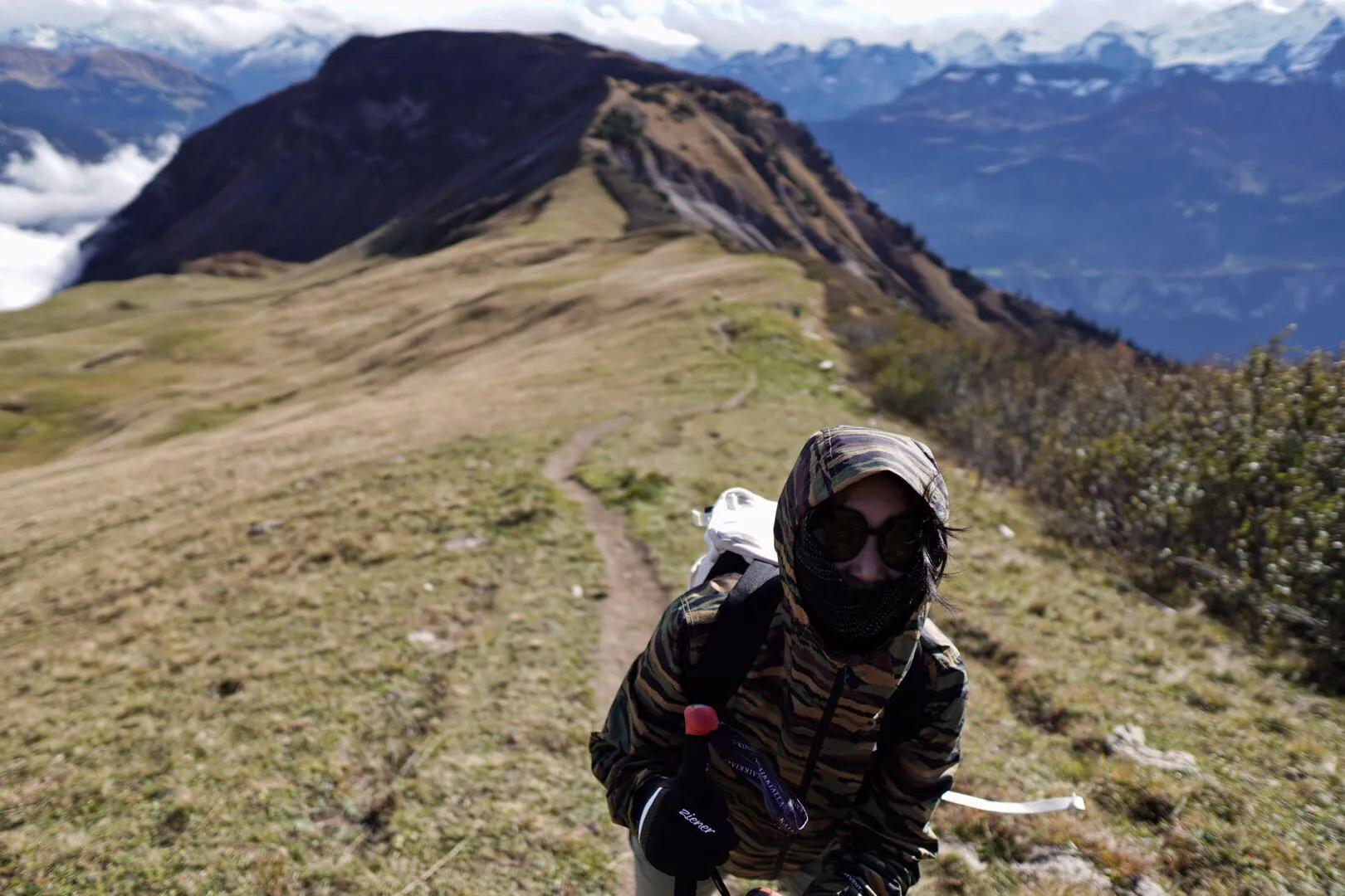 瑞士少女峰旅游详细攻略,四姑娘山徒步路线免费推荐