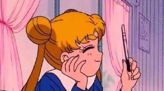 直男经典语录：“你帮我开瓶盖好吗”，“你打我时的力气去哪了”