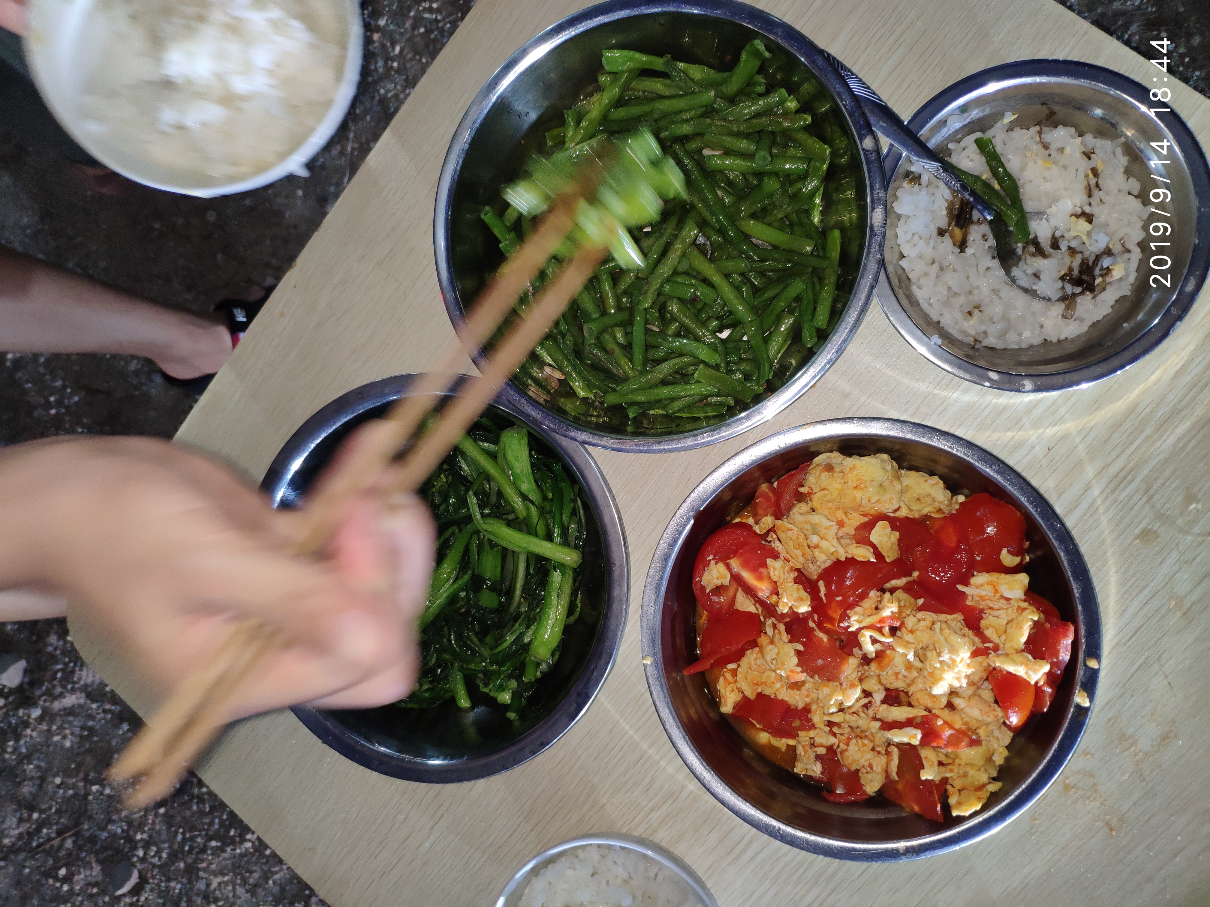 宋max电瓶免费换吗,宋max油电转换