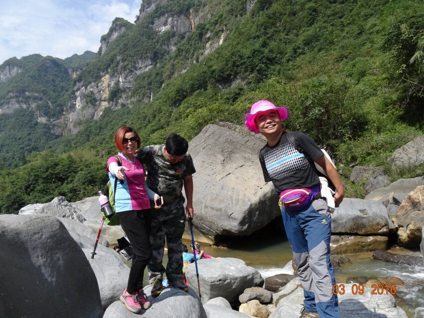 西漂湾瀑布群,建始西漂湾瀑布群