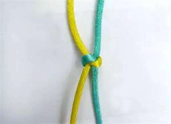 手串穿珠子打结教程慢动作简单,单绳穿珠子打结方法图解