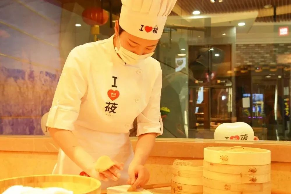 大型商超“薅羊毛”攻略！五一期间来乐客城，就“购”了