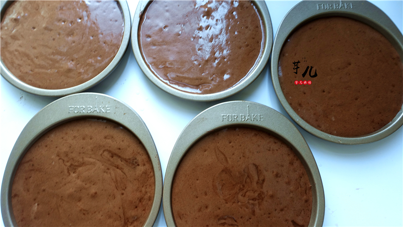 手把手教你在家做出超级漂亮的黑森林蛋糕！超详细讲解，一看就会