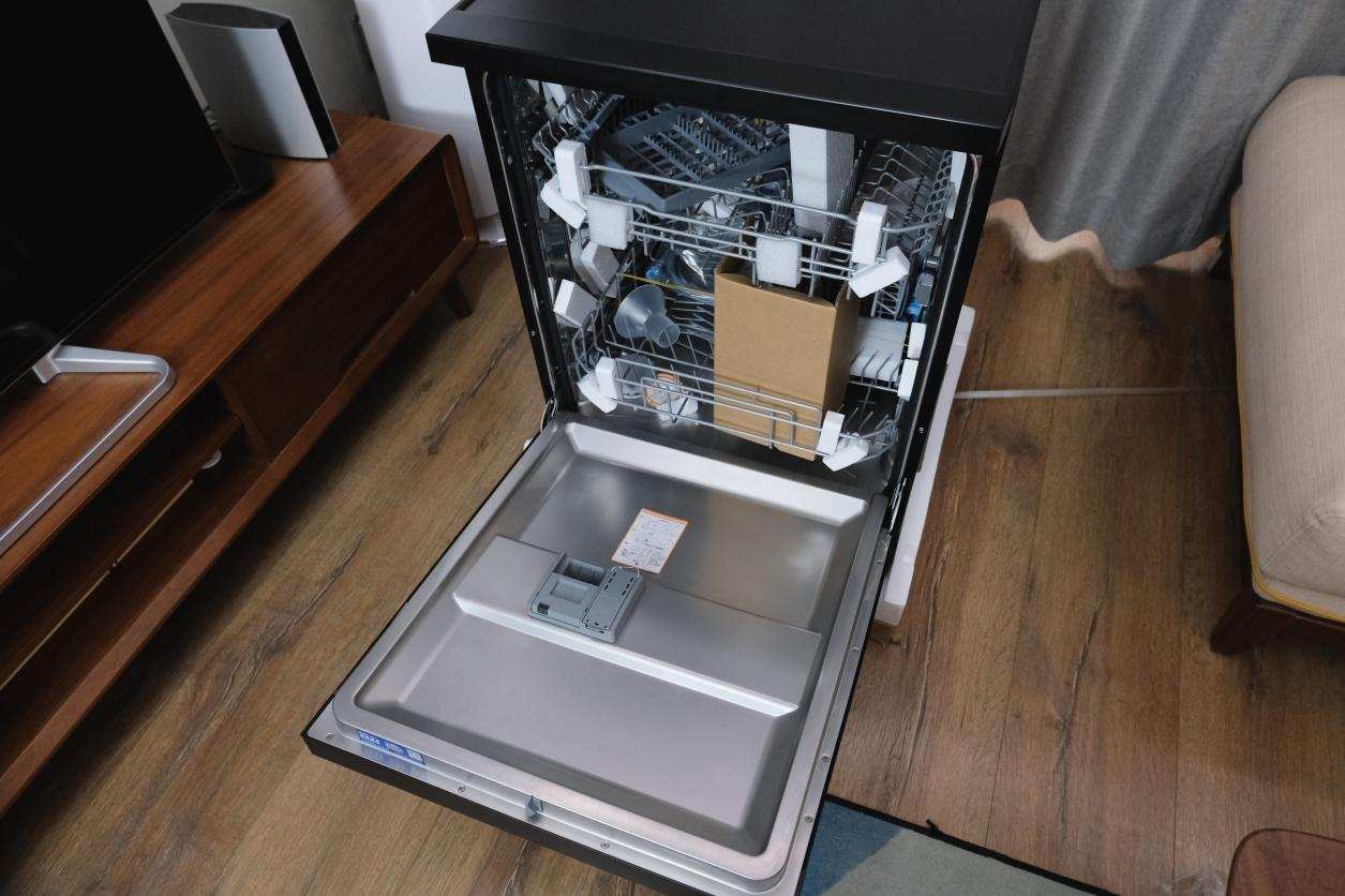 海尔超窄洗碗机真实测评,都说洗碗机是解决家庭矛盾的神器
