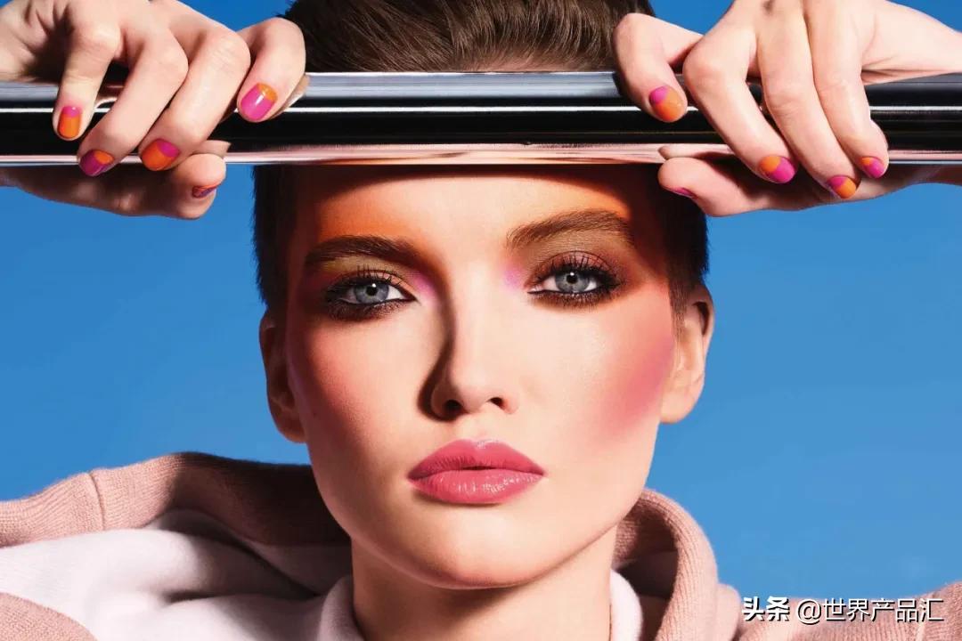 迪奥2023圣诞限定彩妆,迪奥2018限定彩妆图片