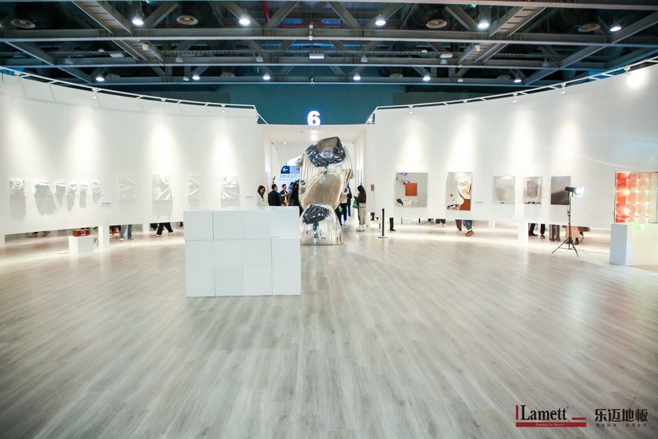 从刚需走进创意时代，Lamett乐迈地板以设计驱动，玩转跨界艺术
