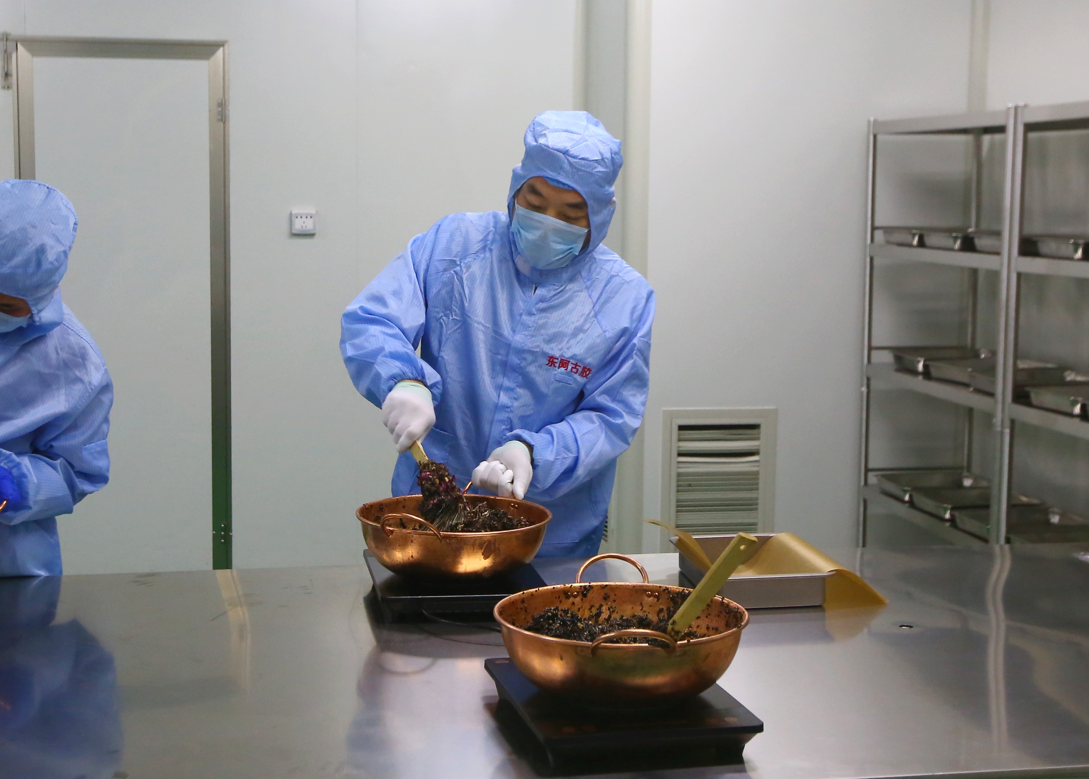 东阿传统熬胶技艺,东阿阿胶滋补节