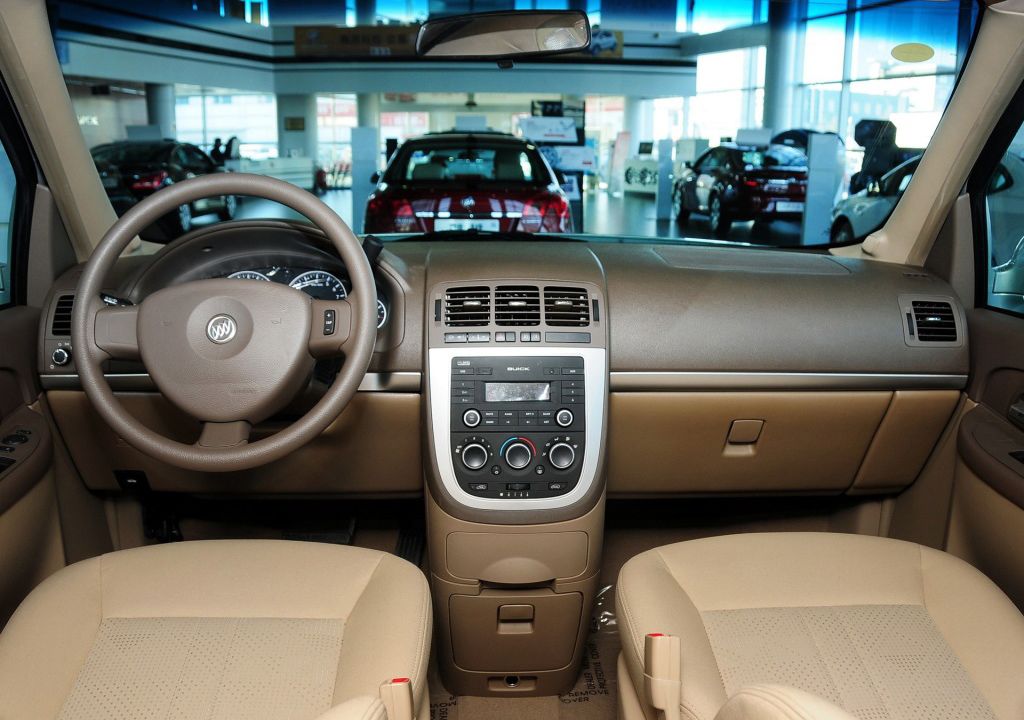 二手别克gl8es陆尊适合家用吗,二手别克gl8商务车出售信息价格