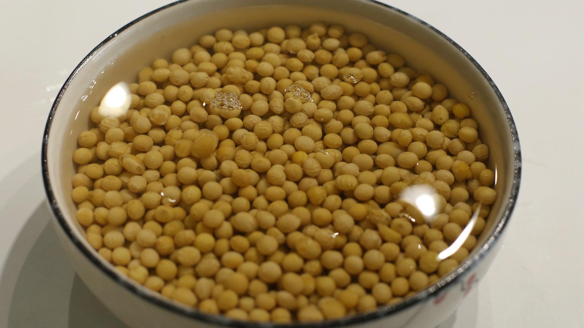 怎么炸黄豆才能炸得酥脆一点,粉店里的黄豆如何炸又香又脆