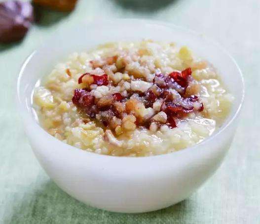 孕妈一天三餐吃什么,孕妈一天三餐吃啥