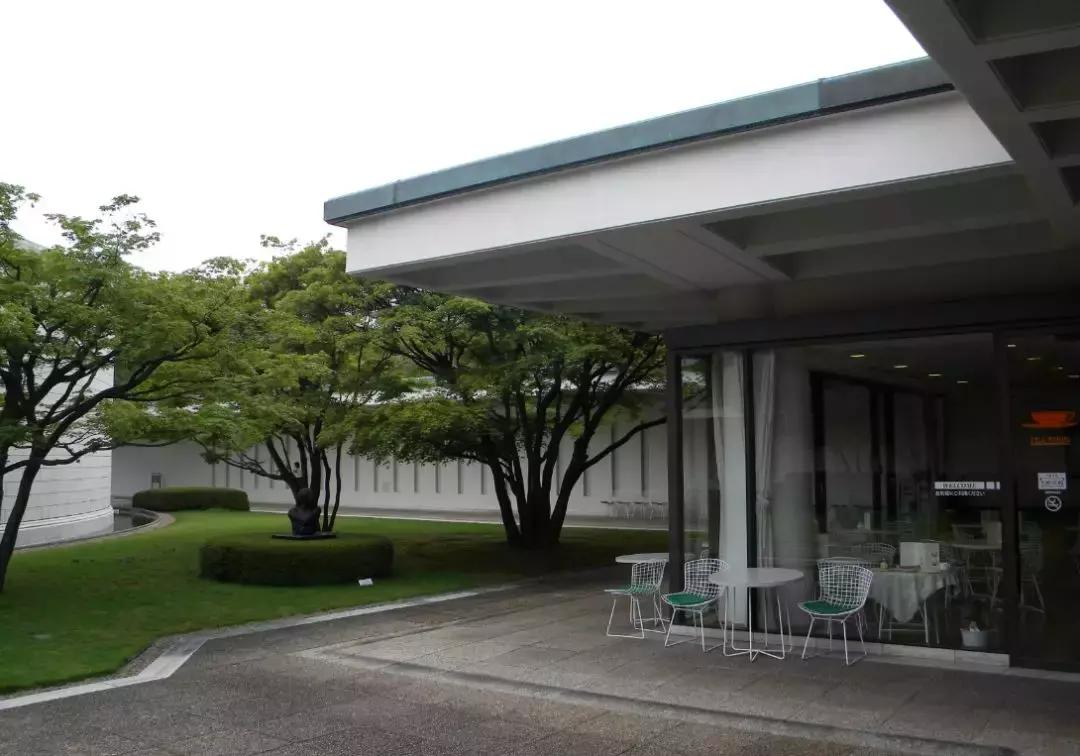 日本十大著名美术馆,日本国立新美术馆