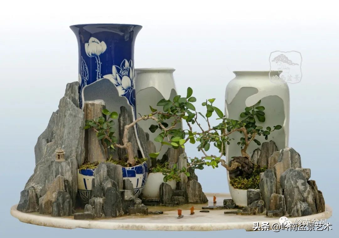 大师经典藏品,景德镇大师燕尾瓶价格