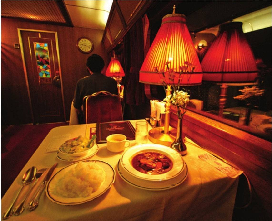 日本双层的卧铺火车,日本的双层火车卧铺