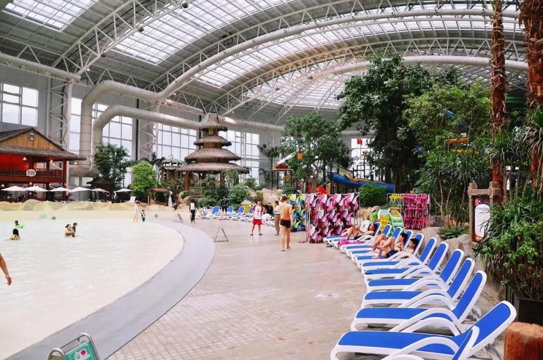 浪漫树屋、奇妙酒店、恒温水乐园...去江浙沪Top酒店跨个30℃的年