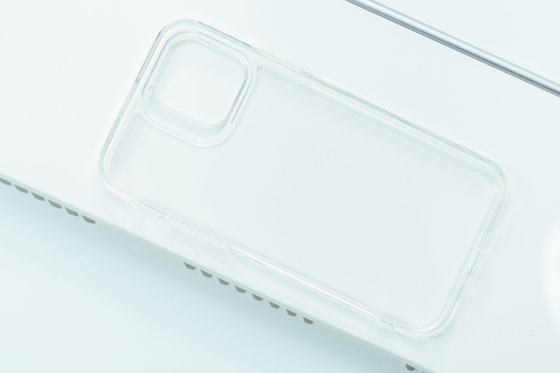 iphone12pro原装透明保护壳测试,iphone12无镜头保护手机壳