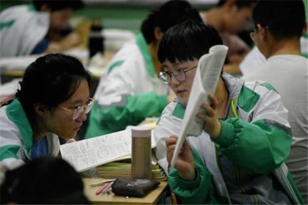 高考成绩和平常成绩差距大吗文科,高考成绩与平时成绩差别大吗