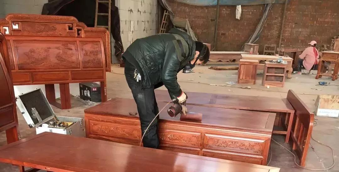 什么时候买红木家具便宜点,哪里的红木家具货真价实又便宜