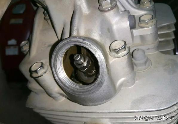 摩托车为什么热车反而没电,摩托车为啥热车难着冷车好着