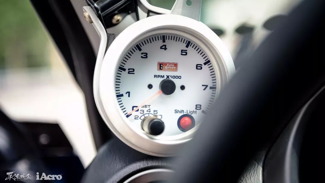 斯巴鲁翼豹2.0r三厢还值得吗,斯巴鲁翼豹gti