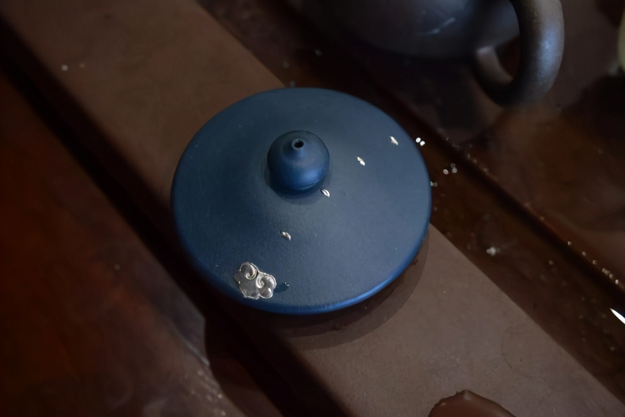 打碎陶瓷怎么办,打碎瓷器怎么处理