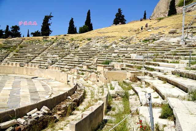 圣斗士漫画现实场景,漫画圣斗士十二神殿图片