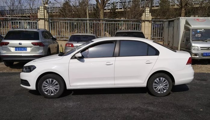 桑塔纳手动挡风尚型的配置,21款桑塔纳自动风尚版配置