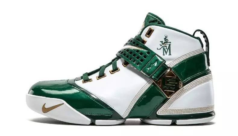 盘点詹姆斯的球鞋,詹姆斯十大巅峰时期球鞋