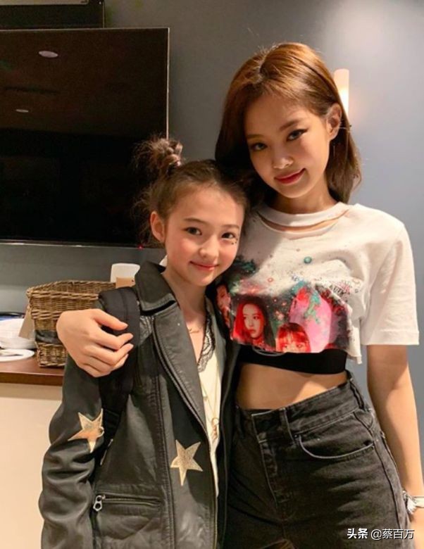 昔日童模都长大了，最美女孩变企业家，迷你乔妹秀少女穿搭风