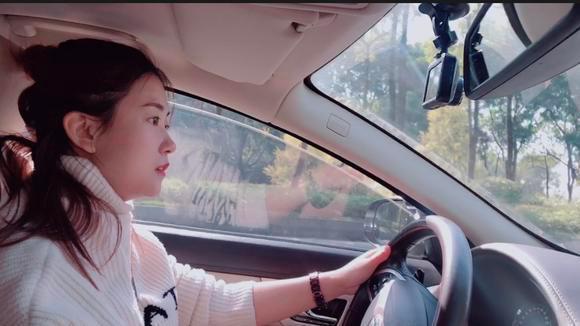 考过了驾照还是不敢开车，上路就害怕，老司机：我教你4个方法