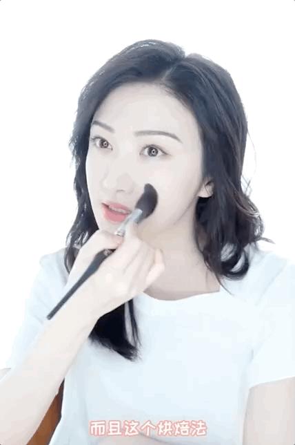 美妆技巧教你如何定妆不脱妆,妆后如何正确定妆不破坏妆面