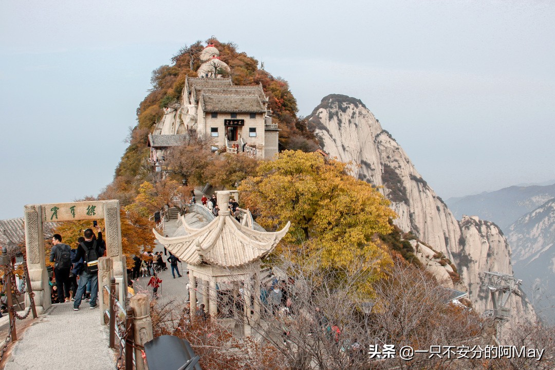 为什么爬华山都是夜爬,华山自古一条道很有必要爬吗