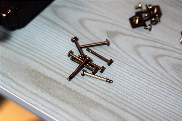 tt冰龙240水冷是12v的还是5v的,一体水冷怎么选择