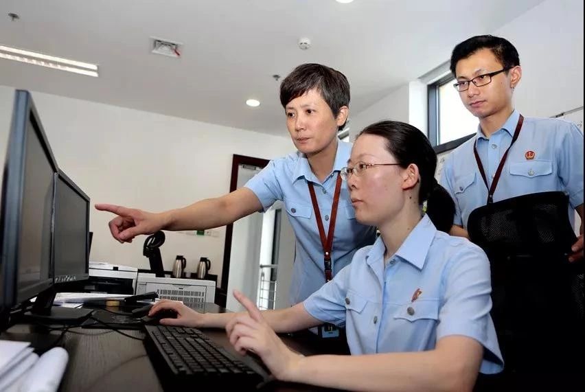 人民法院制服解读,法院改革前制服