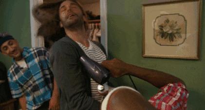 看你的小胡子这么可爱，一定是个男孩纸