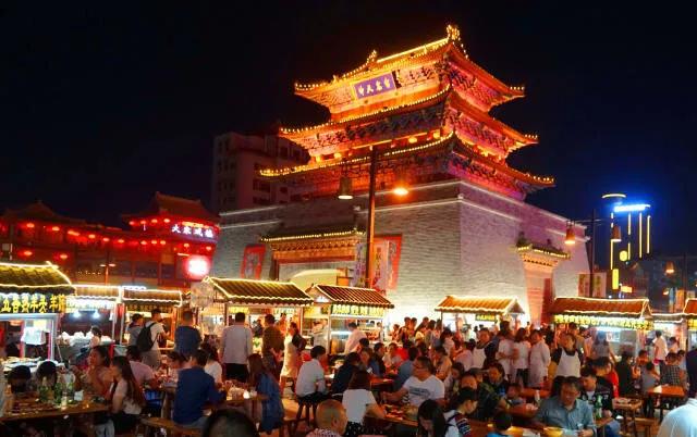 开封夜市小吃本地人常去的,开封西司广场最好吃的夜市