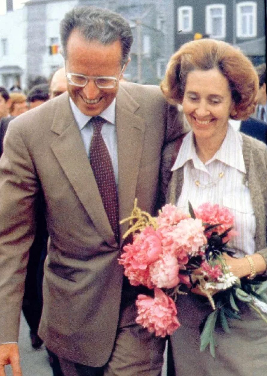 帅炸天，独宠不育王后33年，比利时“鲜肉”国王太苏了吧